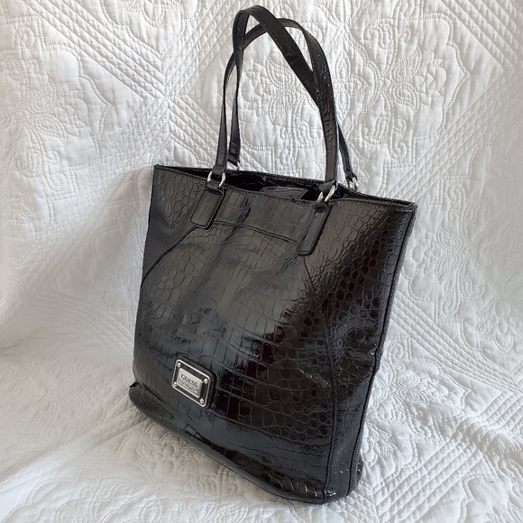 Black Guess Bag - Picture 4 of 6